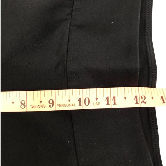 LULULEMON Shaped Away From The Body Solid Short 3" Women Sz 4 Black Athletic - Picture 13 of 13